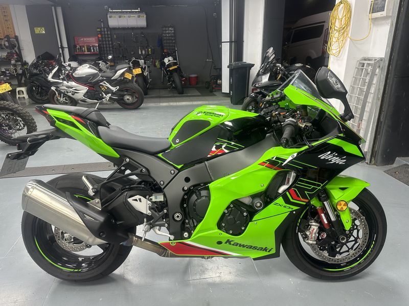 川崎 Ninja ZX-10R
