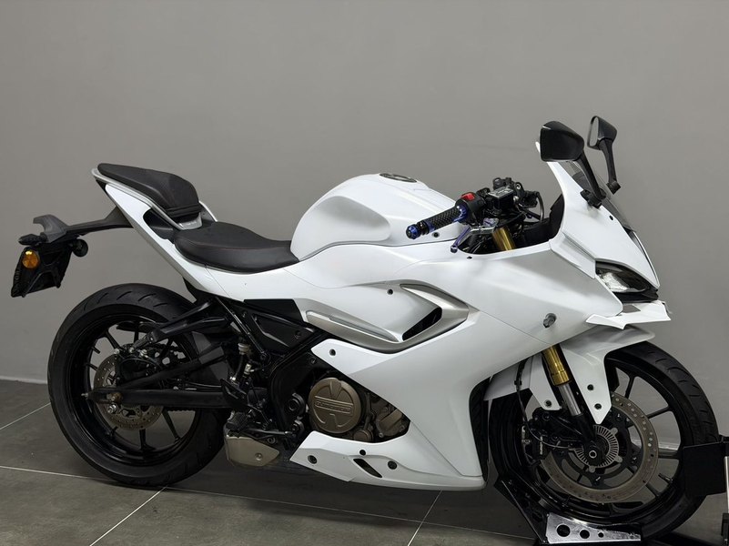 QJMOTOR 赛250