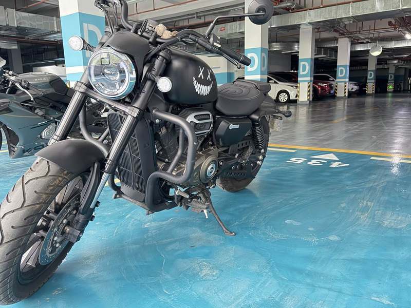 QJMOTOR 闪250