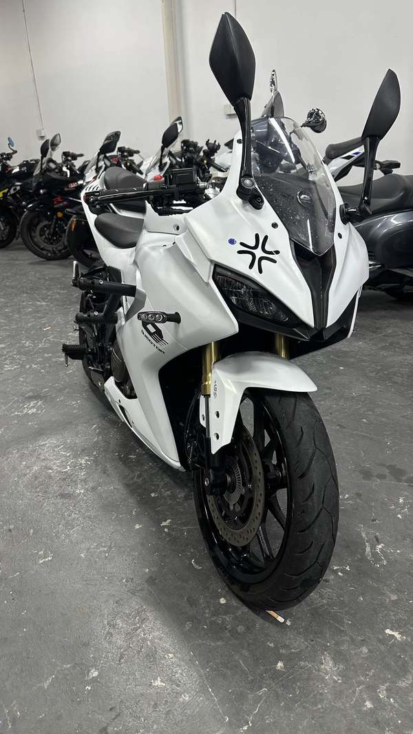 QJMOTOR 赛250