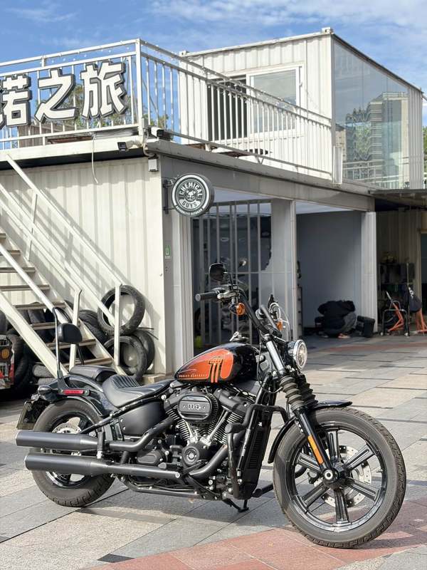 哈雷戴维森 街霸 Street Bob
