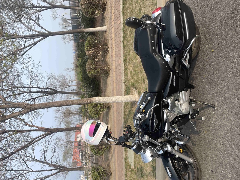 豪爵 GZS150