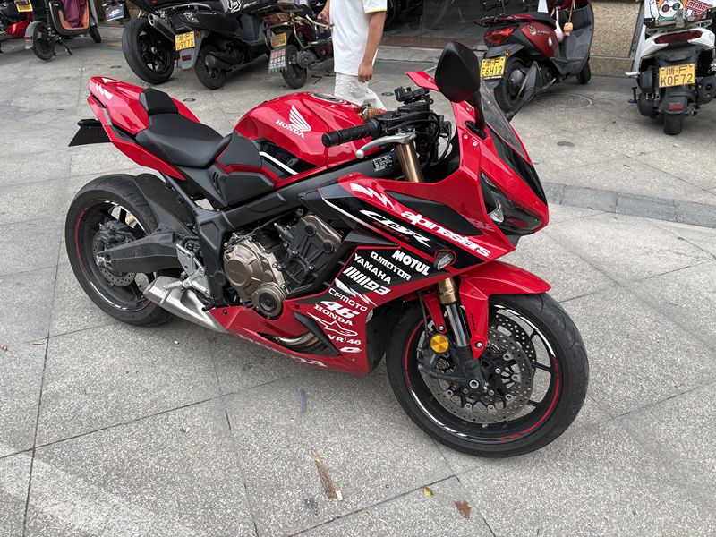 本田DREAMWING CBR650R