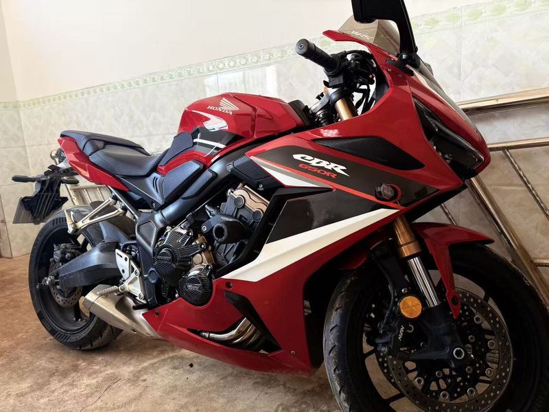 本田DREAMWING CBR650R