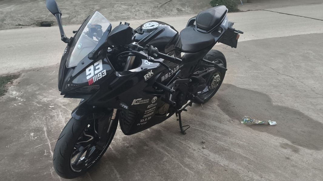 QJMOTOR 赛250