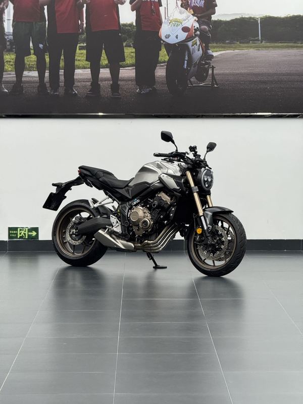 本田DREAMWING CB650R 