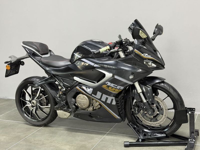 QJMOTOR 赛250