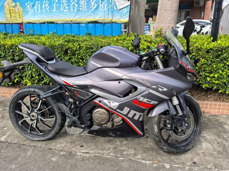 QJMOTOR 赛250