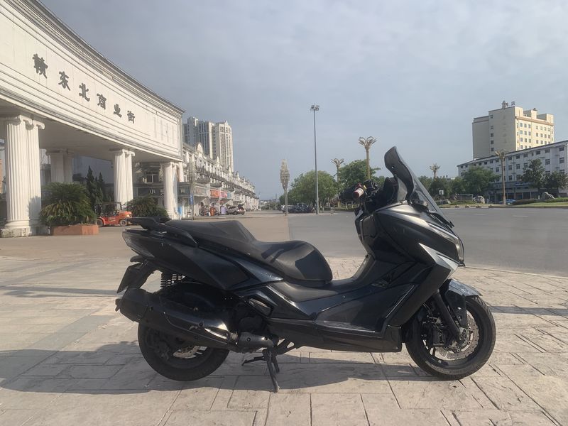 光阳 赛艇 S400