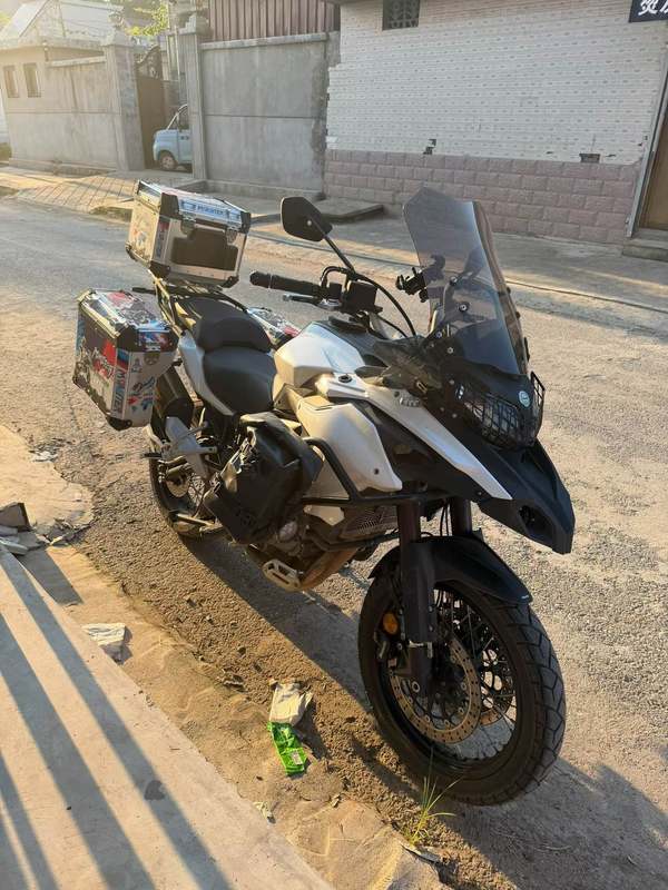 贝纳利 金鹏 TRK502