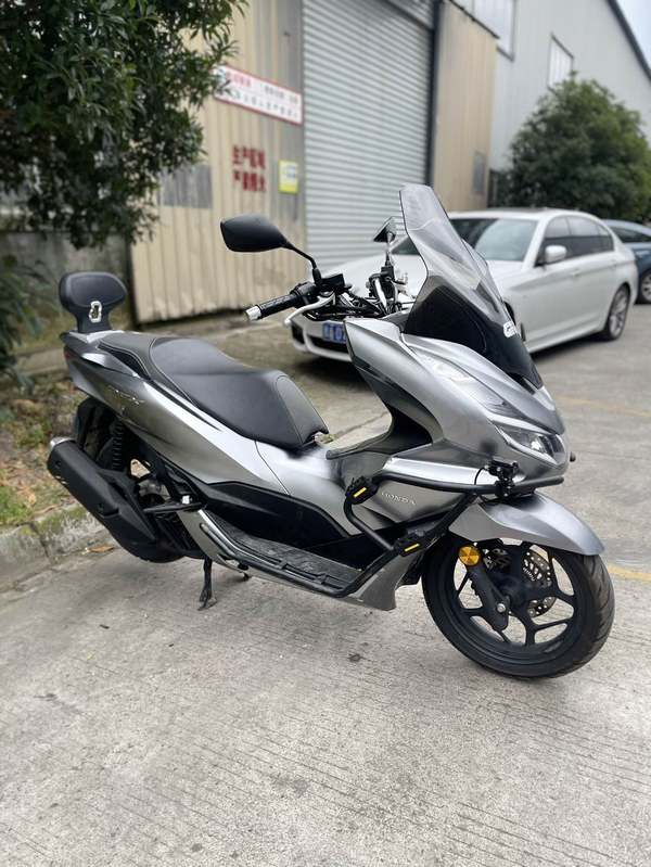 五羊本田 PCX