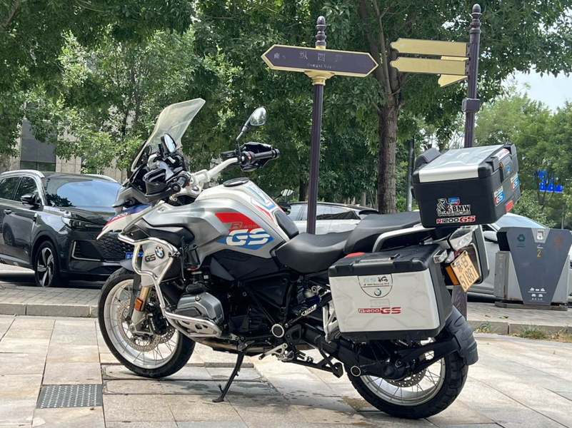 宝马 R 1200 GS