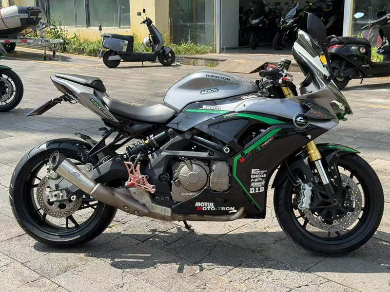 QJMOTOR 赛600