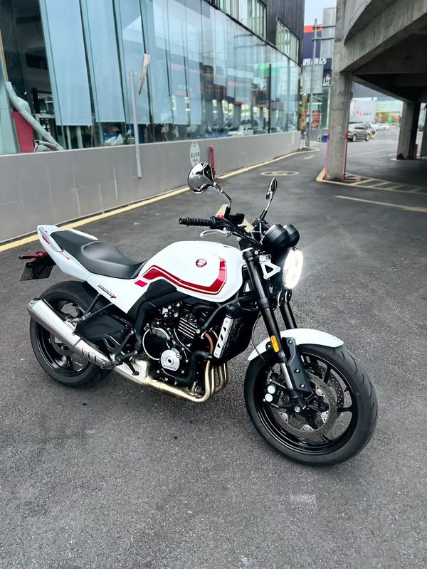 张雪机车 500F