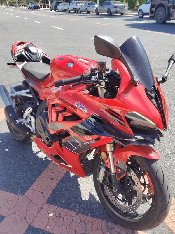 QJMOTOR 赛800