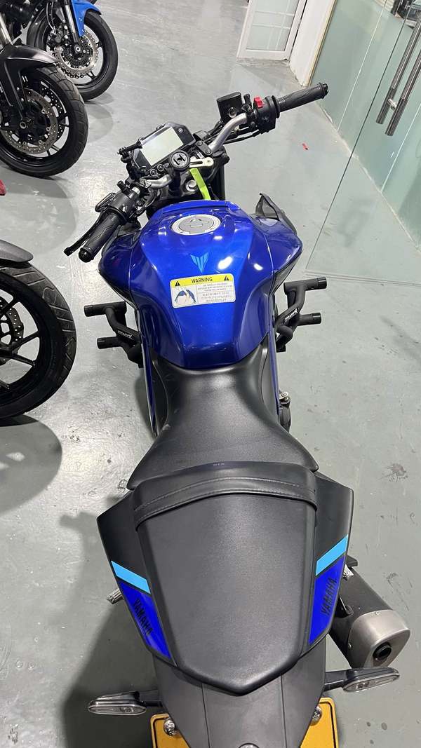 雅马哈 MT-03