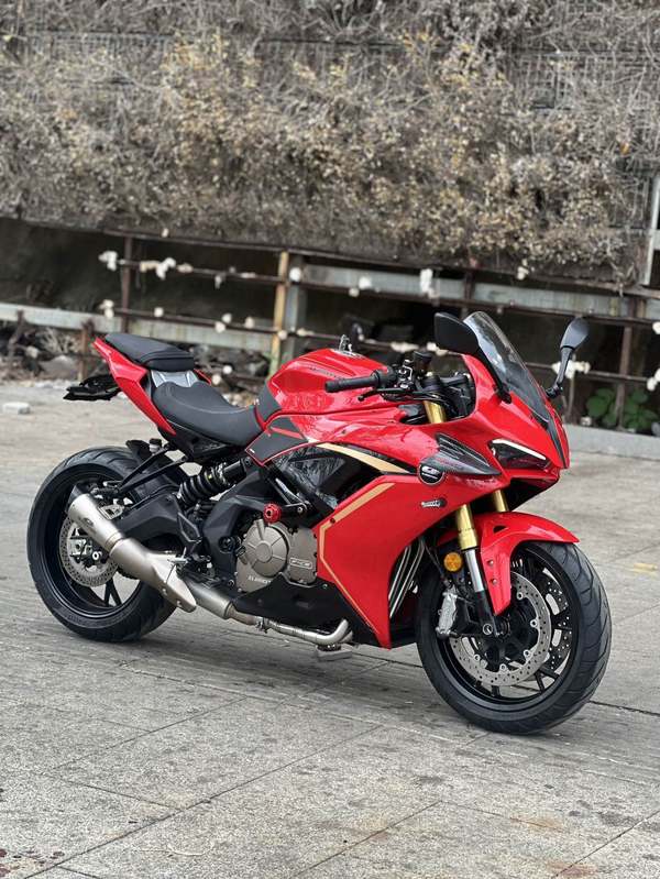 QJMOTOR 赛600
