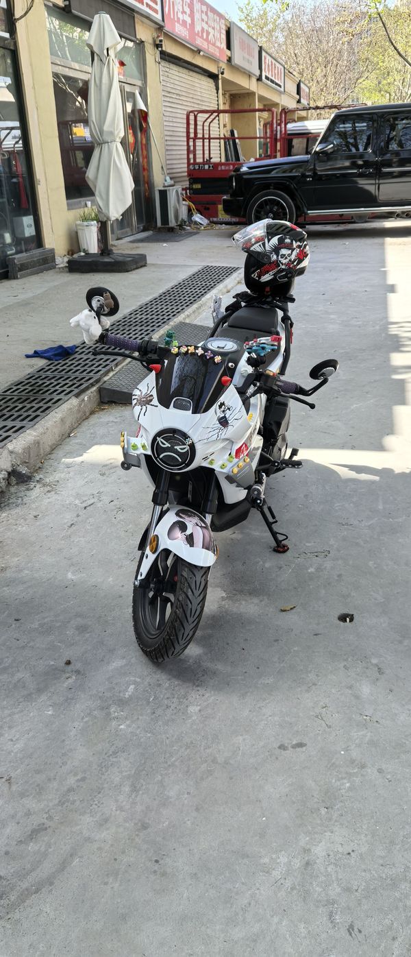 QJMOTOR 小飞侠