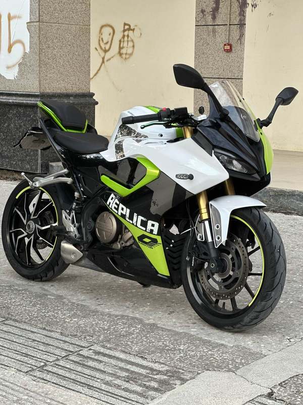 QJMOTOR 赛250