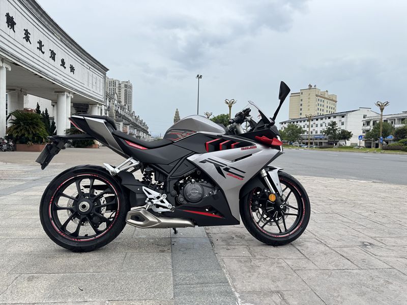 赛科龙 RC250