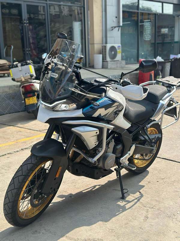 春风 700MT