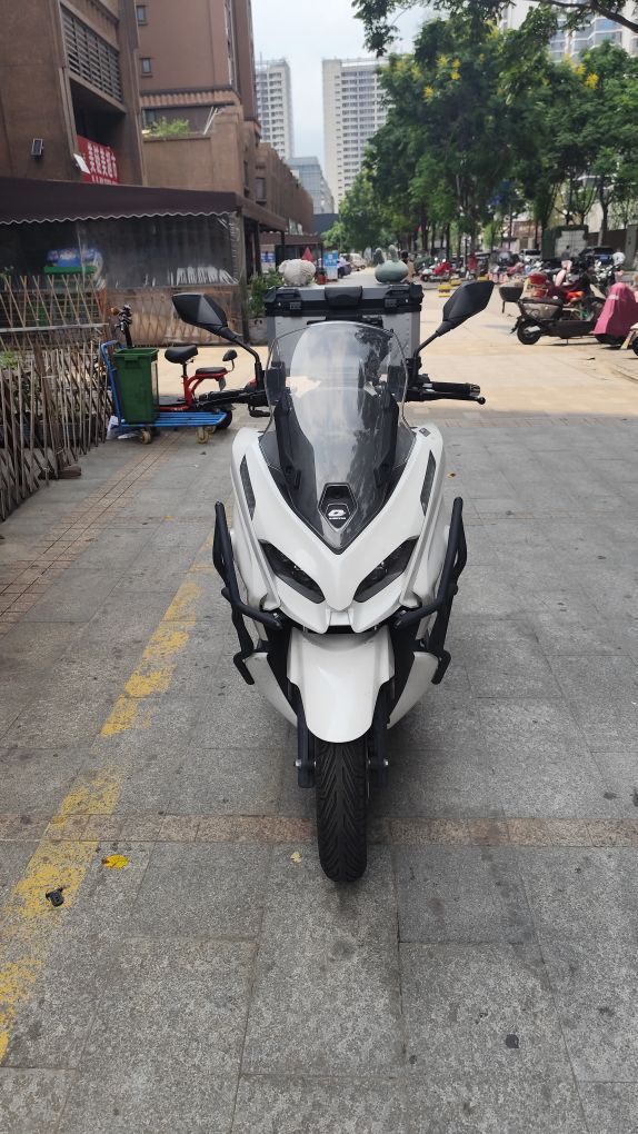 QJMOTOR 鸿150 City