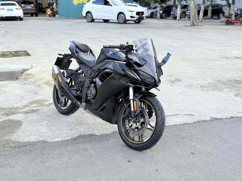 无极 250RR