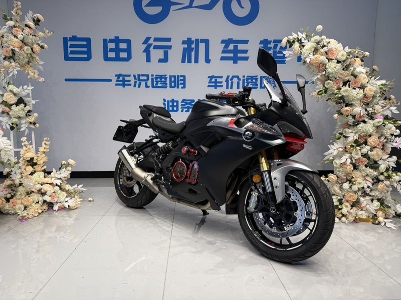QJMOTOR 赛600