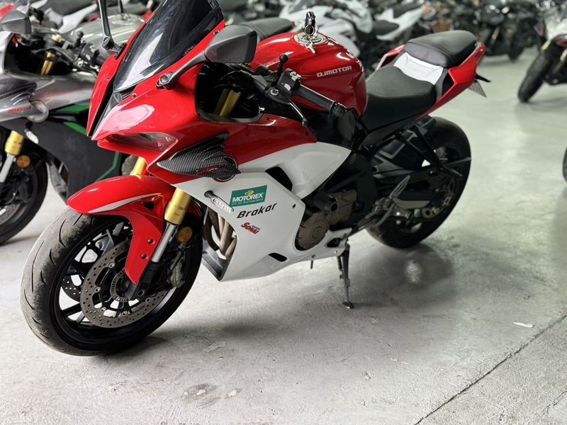 QJMOTOR 赛600