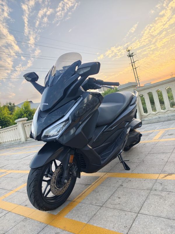 本田WING NSS350