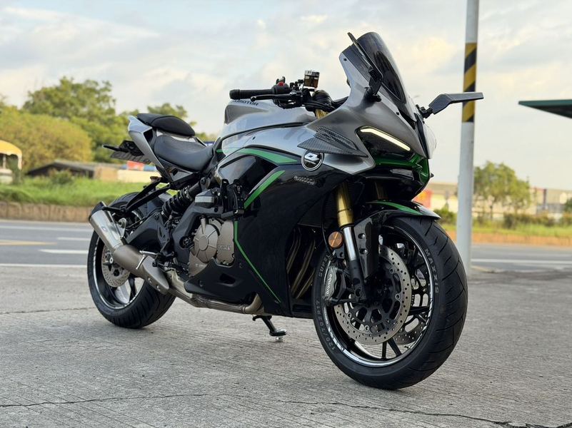 QJMOTOR 赛600