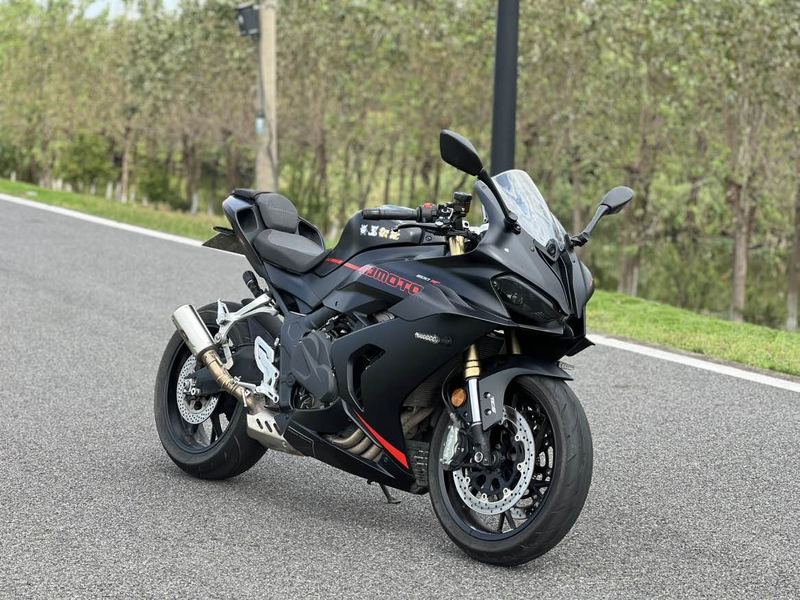 QJMOTOR 赛600