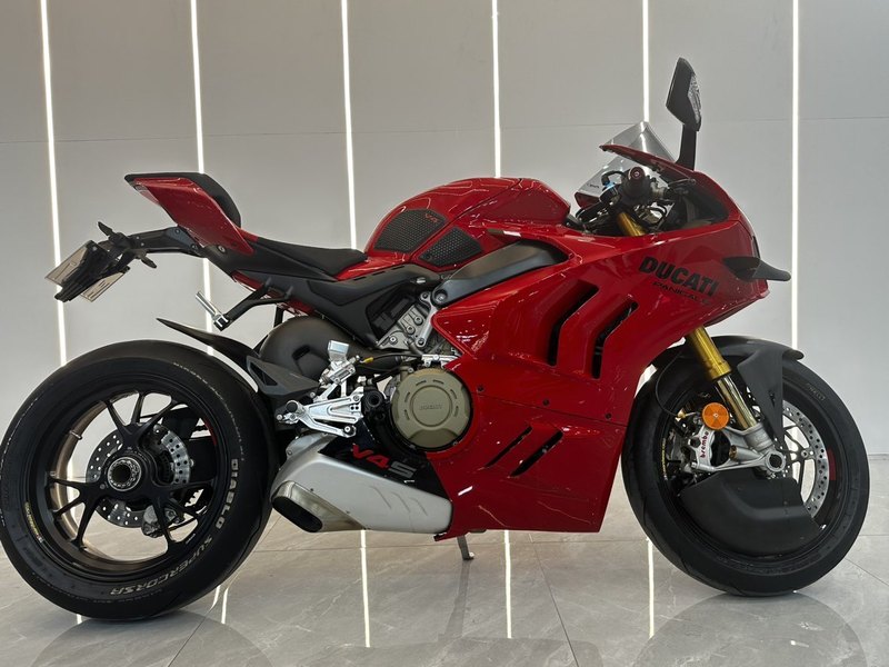 杜卡迪 Panigale V4
