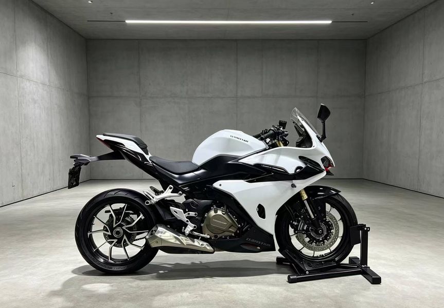 QJMOTOR 赛450