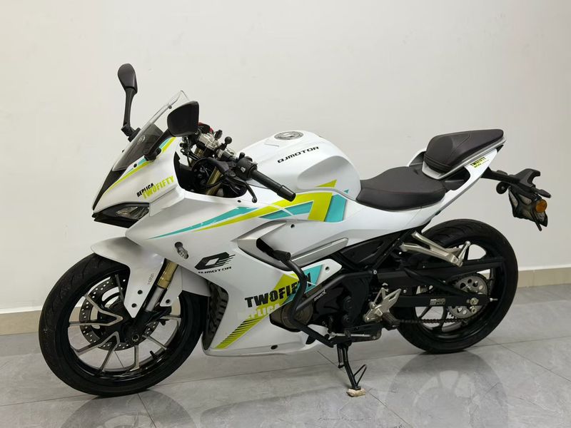 QJMOTOR 赛250