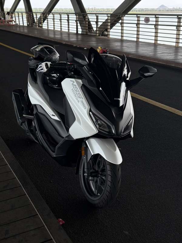 本田WING NSS350