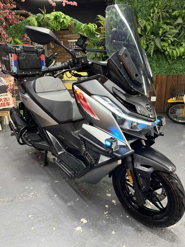 无极 SR250GT