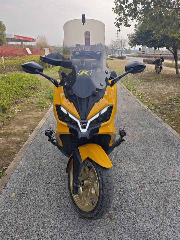 SYM三阳 Husky ADV 300
