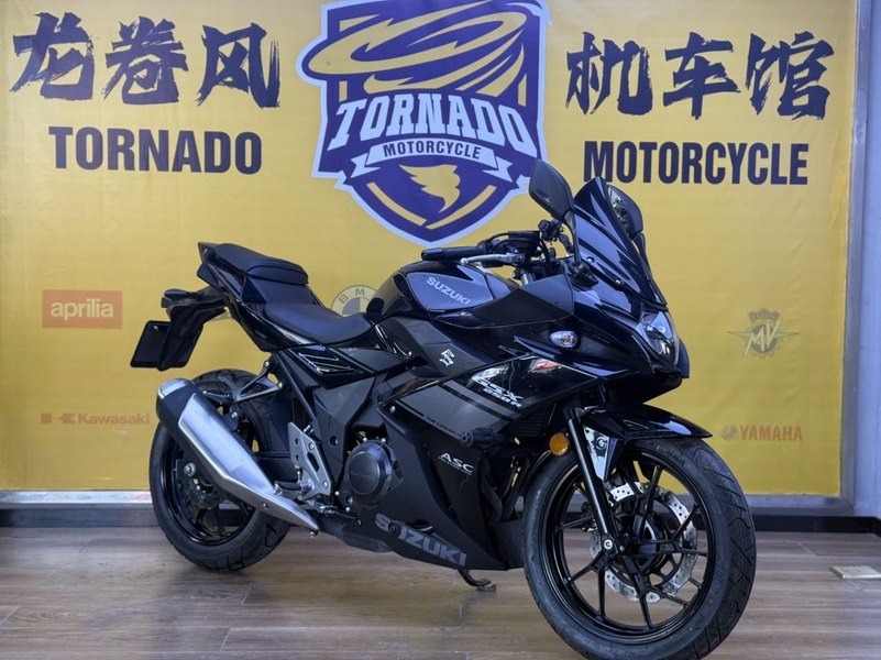 豪爵铃木 GSX250R
