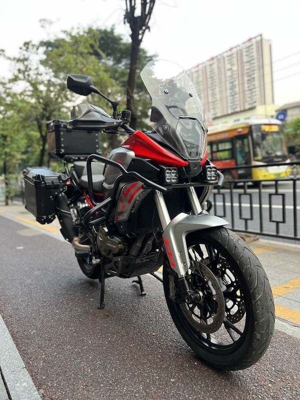QJMOTOR 骁550