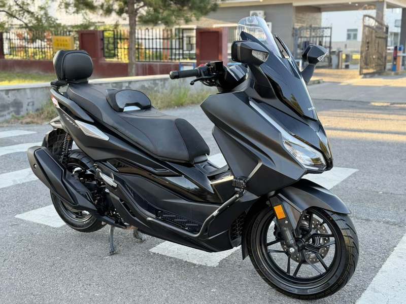 本田WING NSS350
