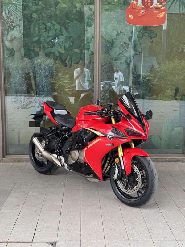 QJMOTOR 赛600