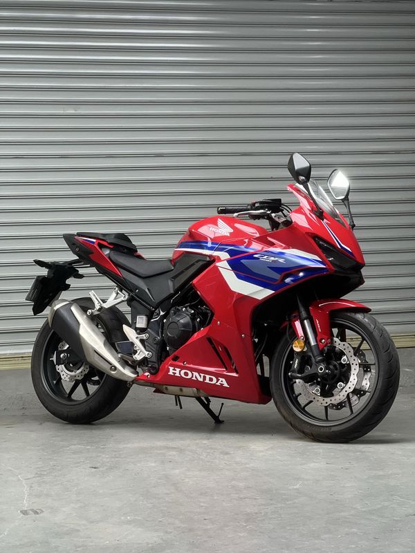 本田WING CBR400R