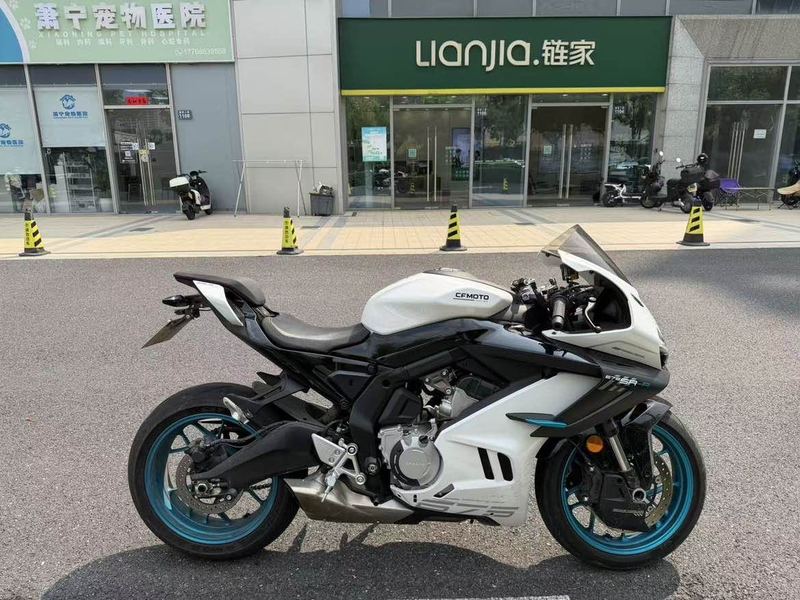 春风 675SR