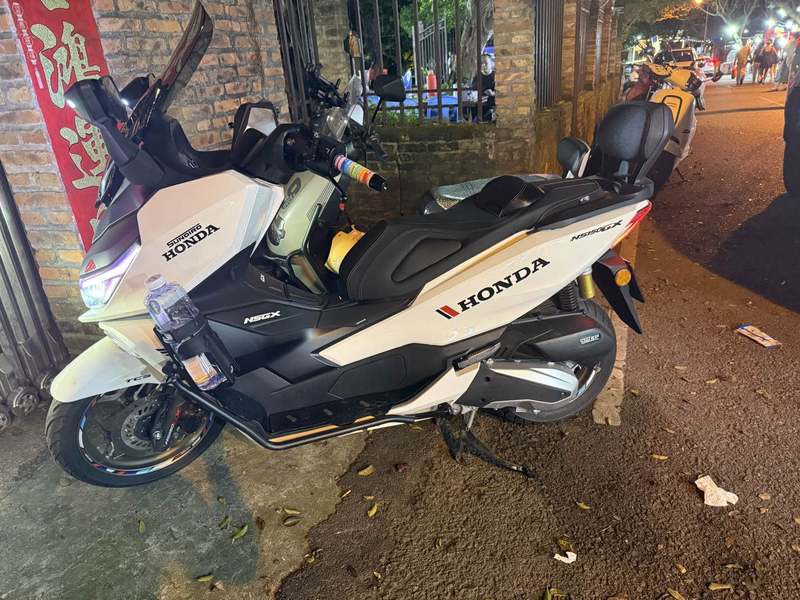新大洲本田 NS150GX