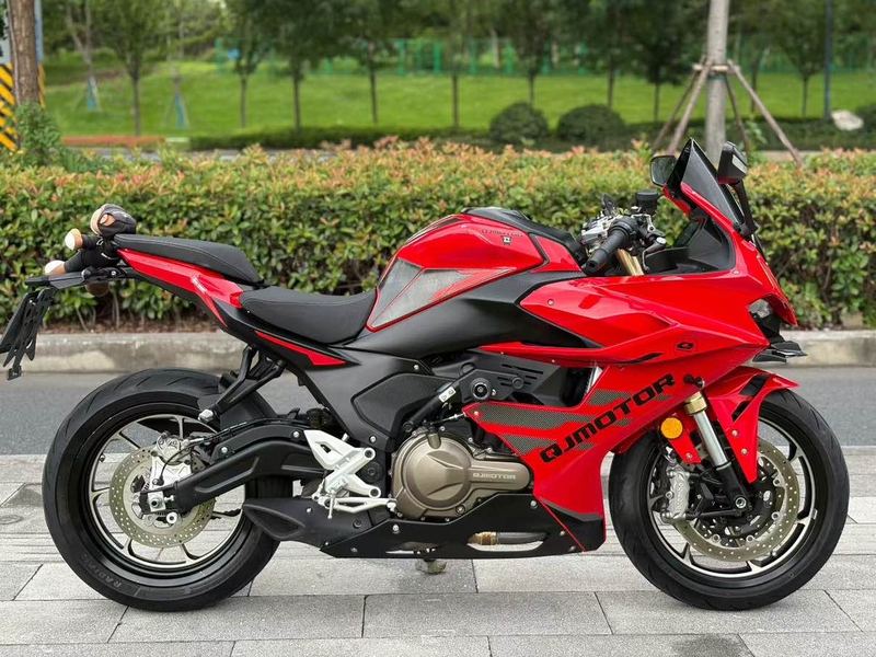 QJMOTOR 赛550