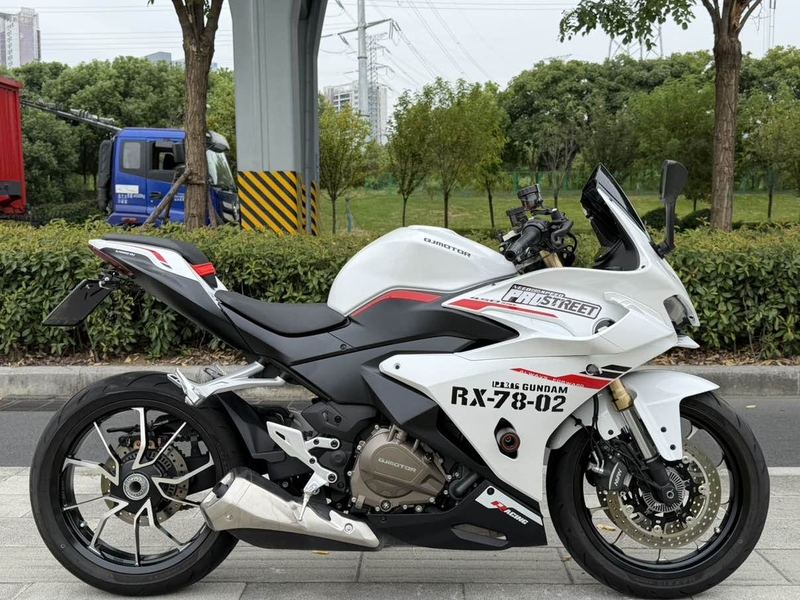 QJMOTOR 赛450