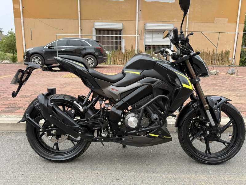 贝纳利 小迅龙 BN150S
