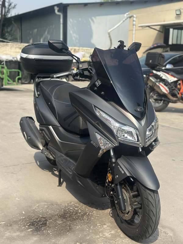 光阳 赛艇 250