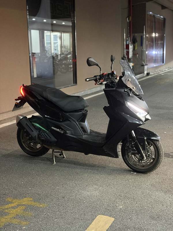 光阳 KRV180